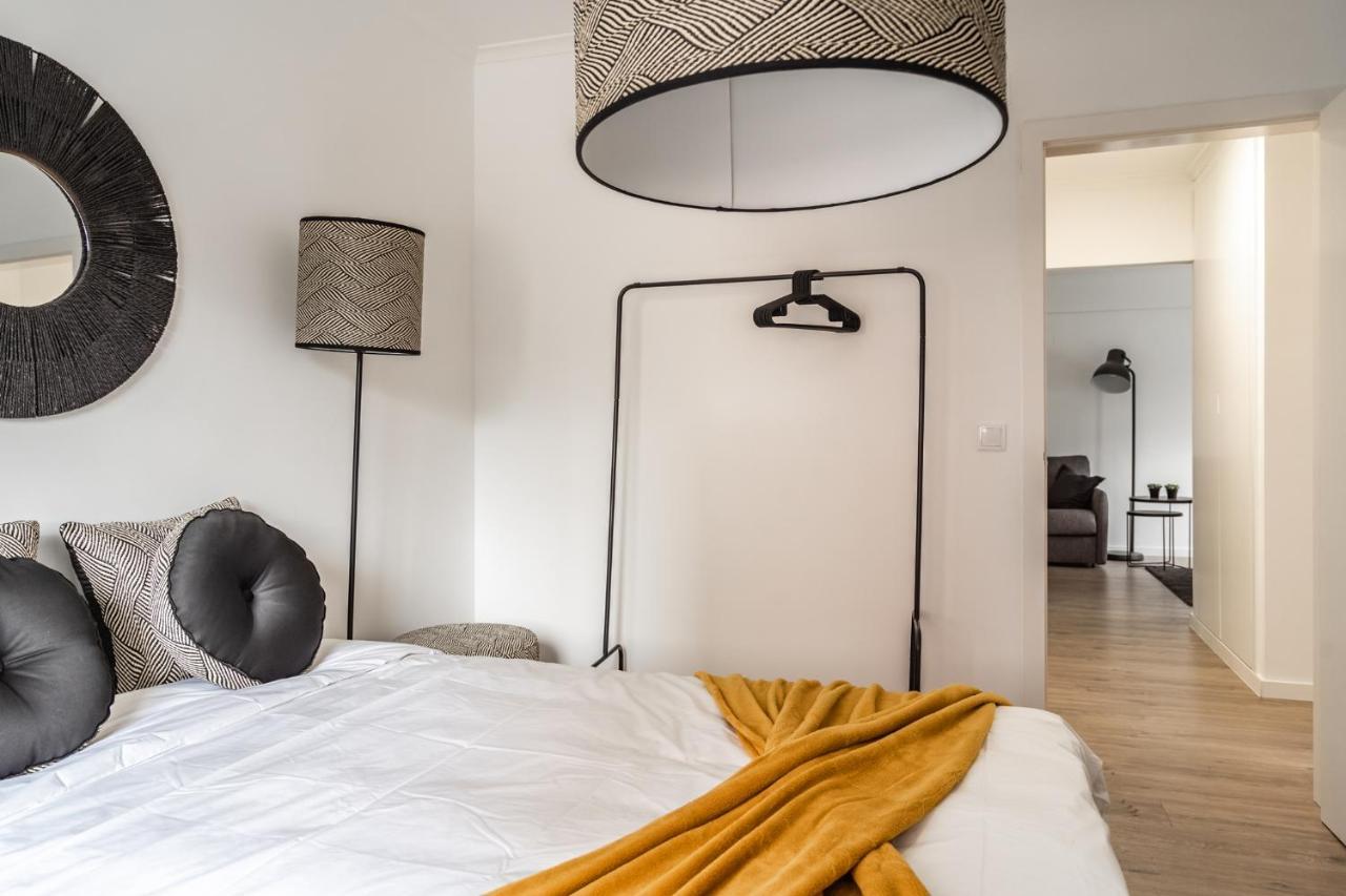 Akicity Penha Ebony Lisbon Exterior photo