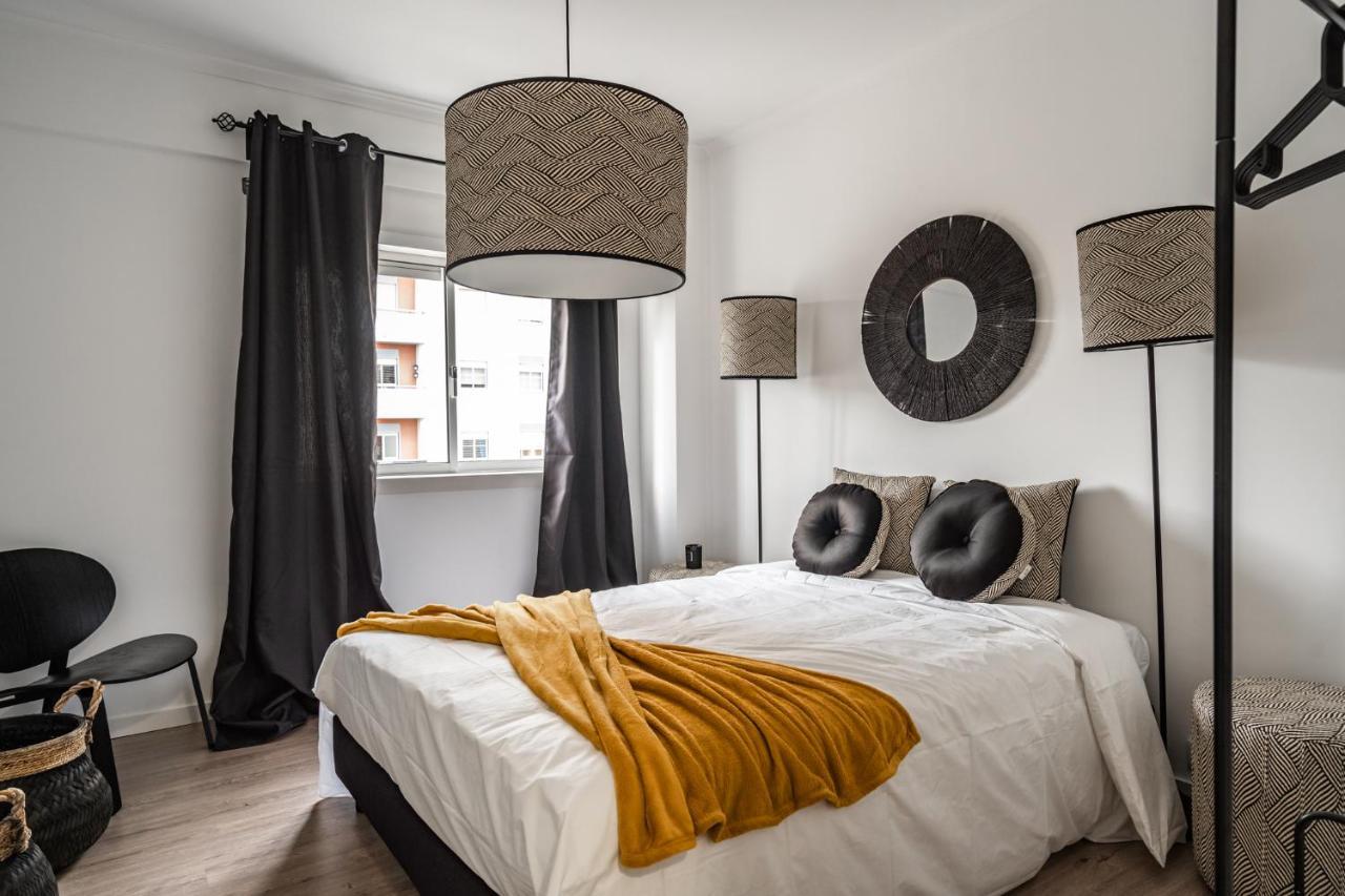 Akicity Penha Ebony Lisbon Exterior photo